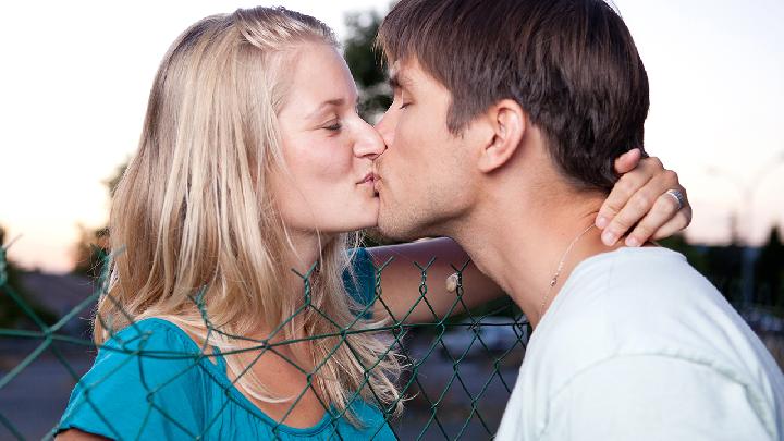 如何正确购买卫生巾?卫生经如何选择?